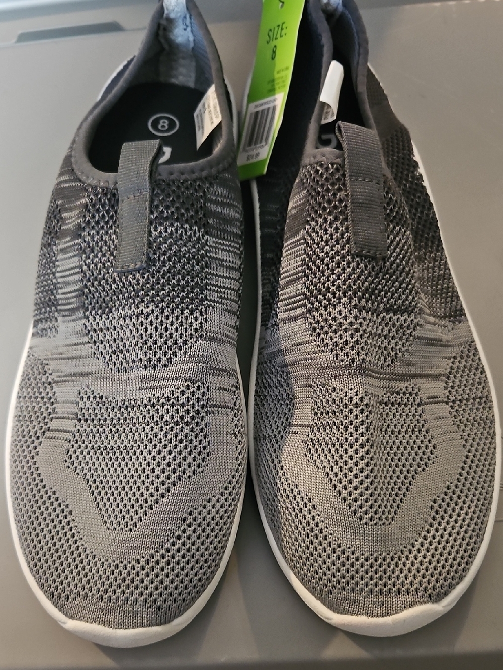 DSG Men's Knit Water Shoes: GRAY: NEW WITH TAGS: SIZE 8